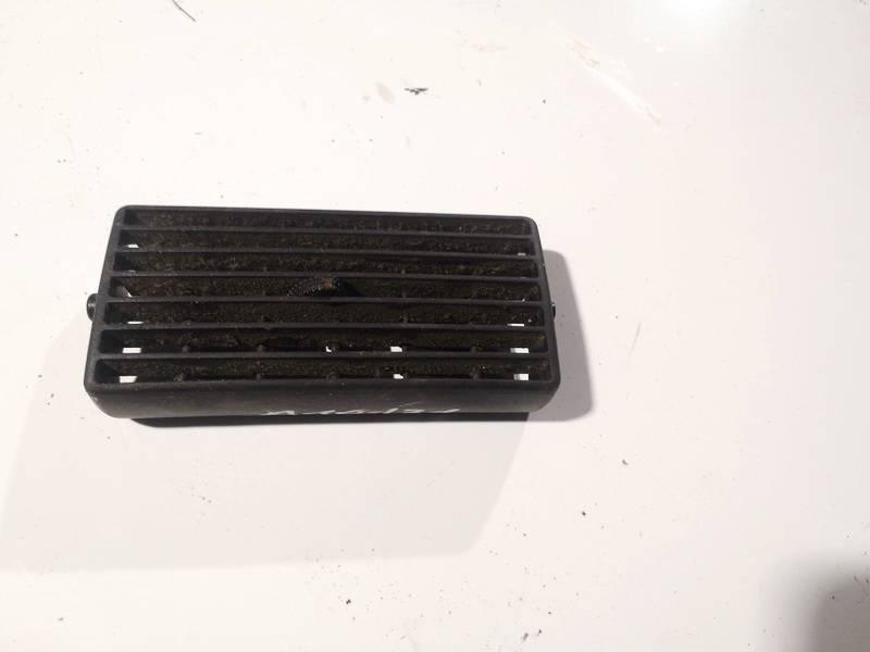 Volkswagen Golf 1999 Dash Vent (Air Vent Grille)