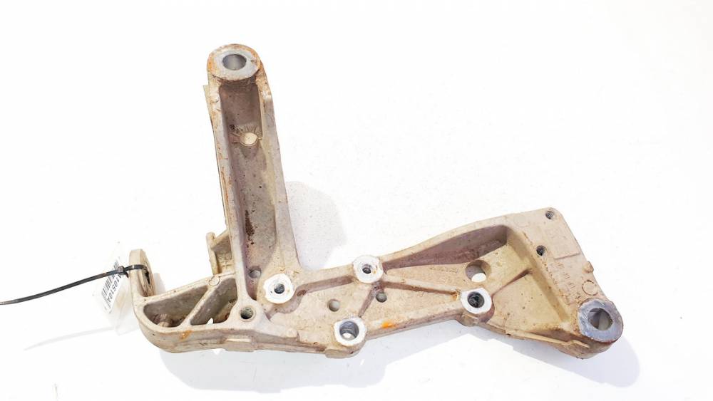 1K0199296F Seat Leon 2007 Alatukivarsi - EDESSÄ OIKEALLA