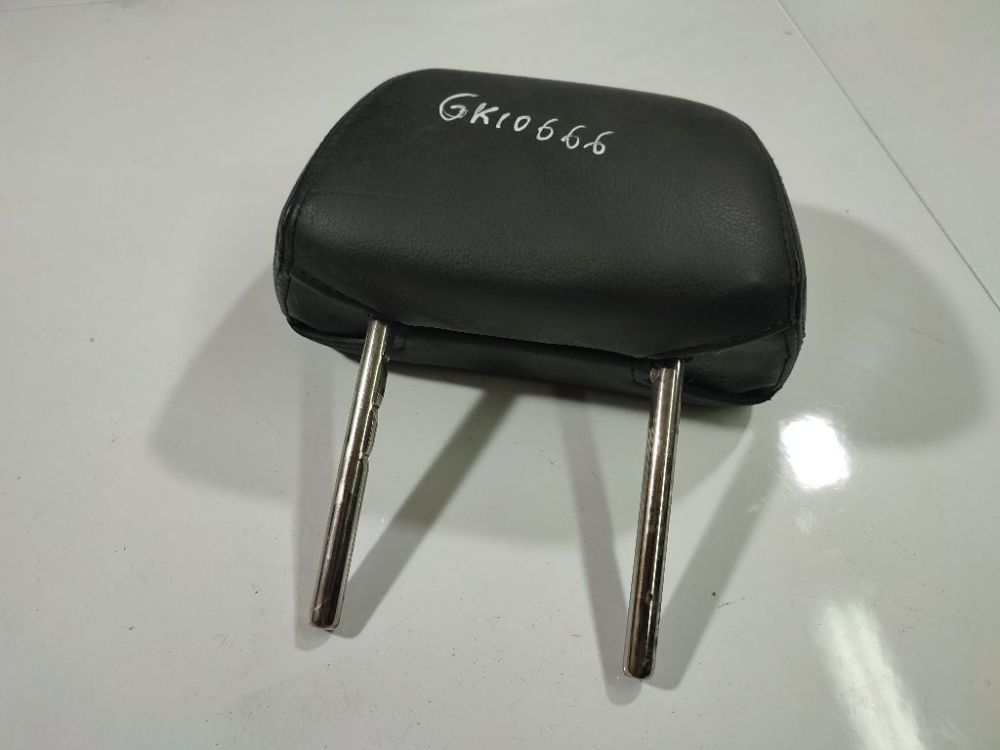 Mazda 6 2004 Seat headrest