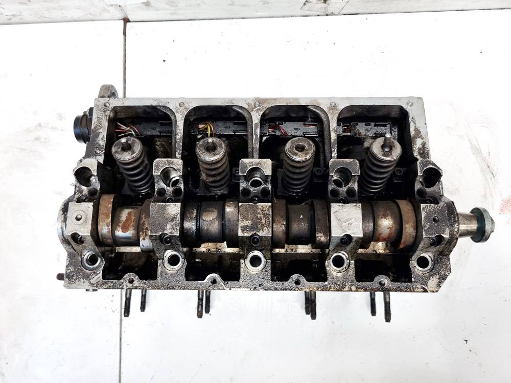 038103373R Volkswagen Passat 2000 Engine Head