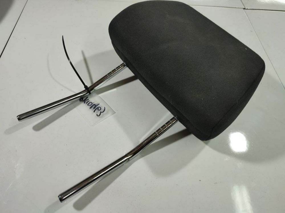 Opel Astra 2008 Zagłówek fotela