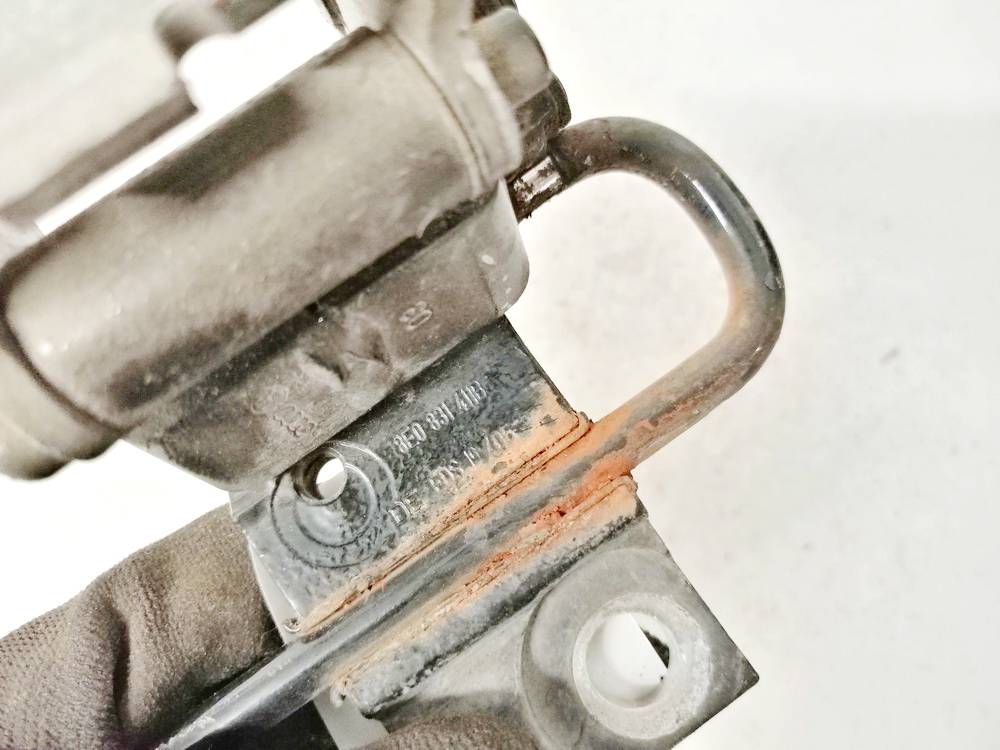 8E0831411B Audi A3 2005 Door Hinge - FRONT - Thumbnail 3