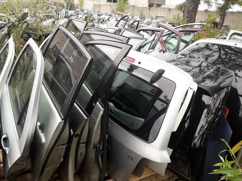 VYSNINIS Renault Scenic 1998 Hood