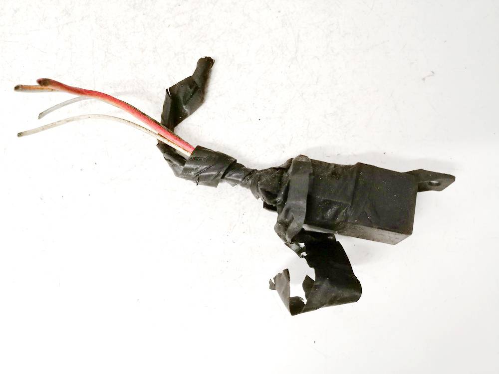 SCB1M1240 Volvo V50 2006 Relay module