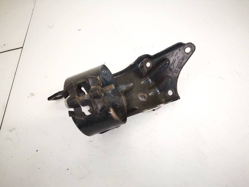 8D0127224D Volkswagen Passat 2006 Other holders