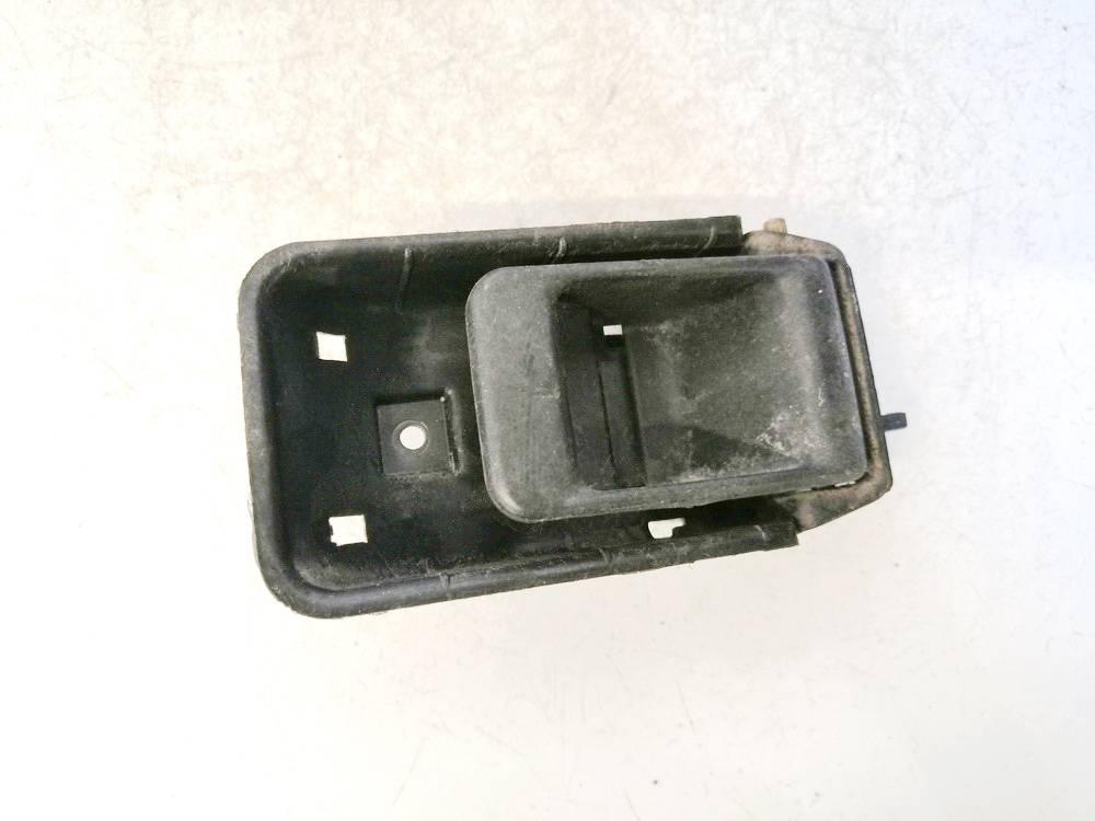 A739 Mazda 3 2007 Iekšējais atvēršanas rokturītis - PRIEKŠA PA LABI