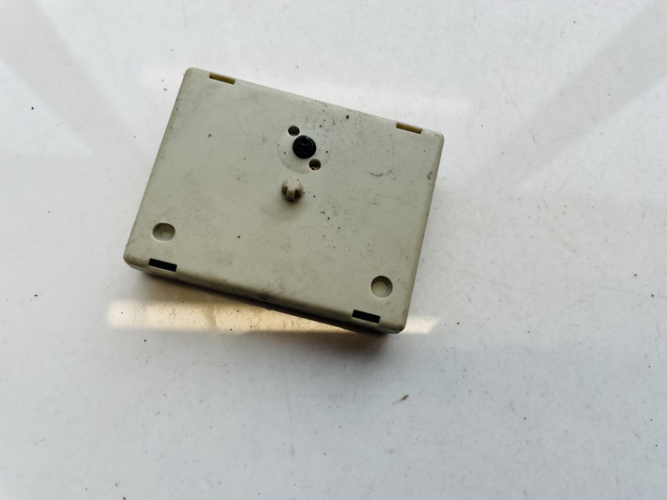 EA914017904 BMW 5-Series 2015 Antennenverstärker (Antennen Verstärker) - Thumbnail 2