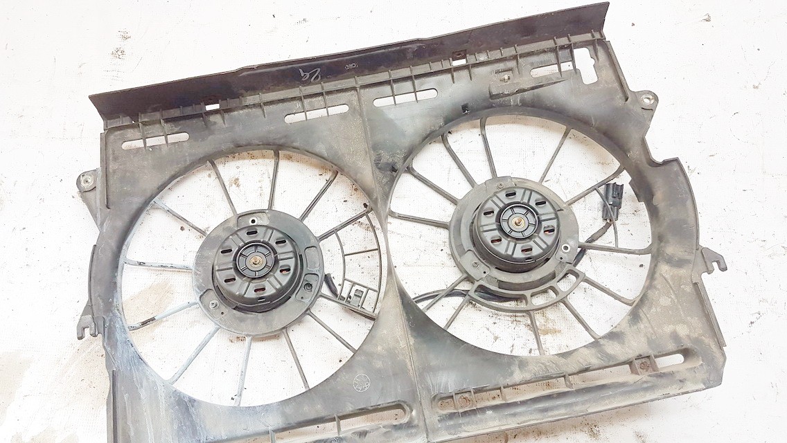 Toyota Corolla Verso 2009 Dyfuzor (wentylator chłodnicy)