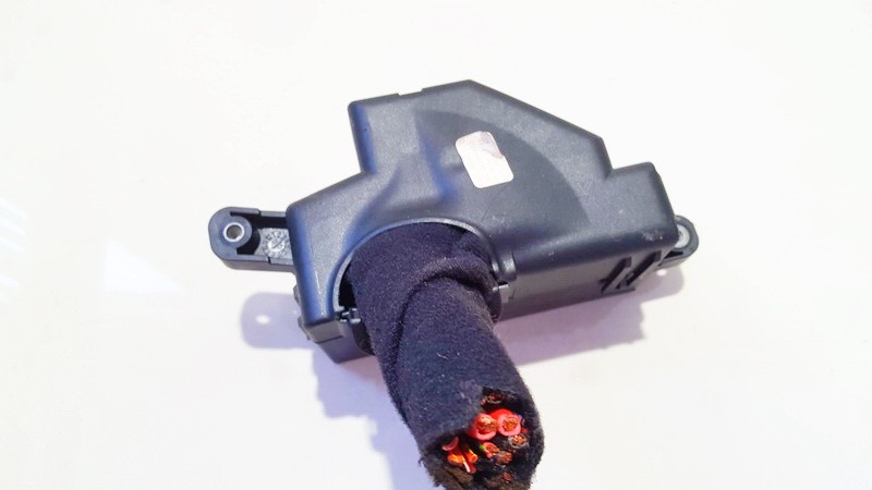 1K2941824 Volkswagen Golf 2009 Fuse box - Thumbnail 2