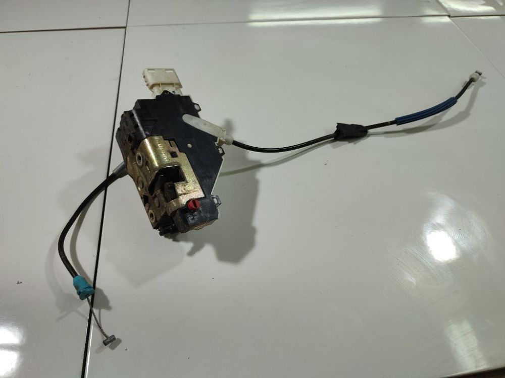 Citroen C4 2005 Zamek drzwi