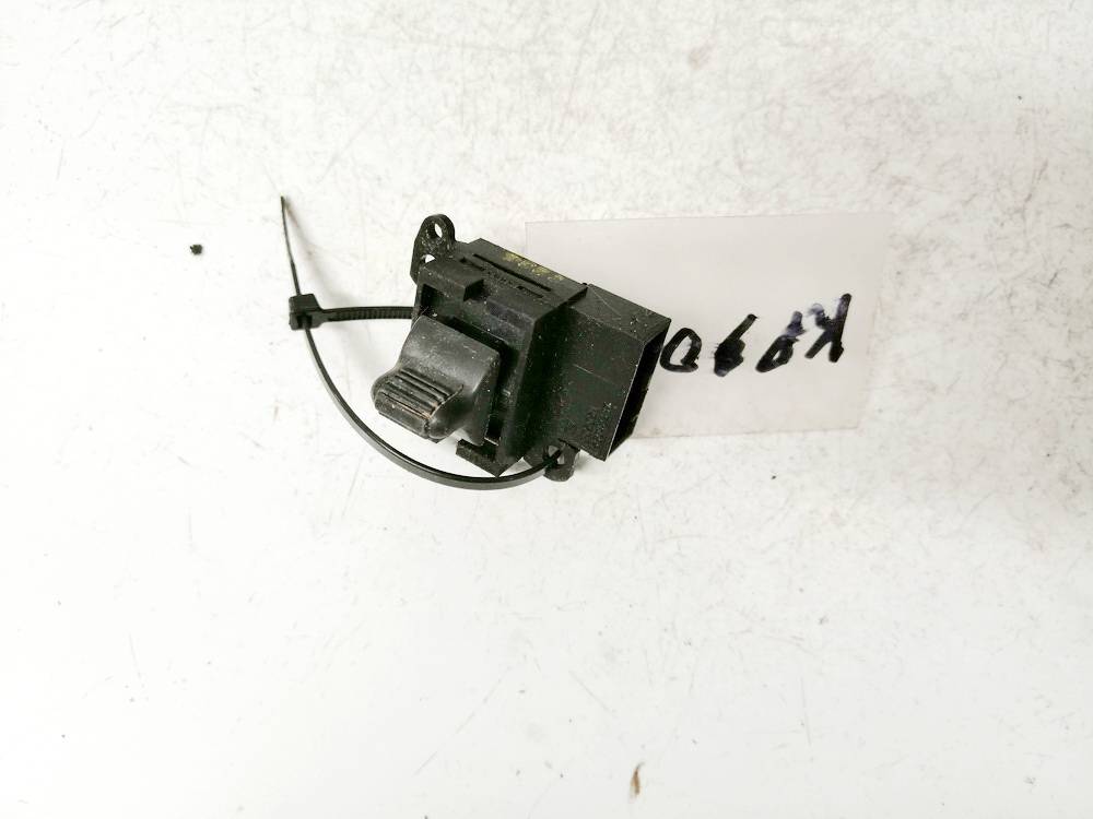 30505H Chrysler Voyager 1998 Power window control (Window Regulator-Window Switch) - Thumbnail 2