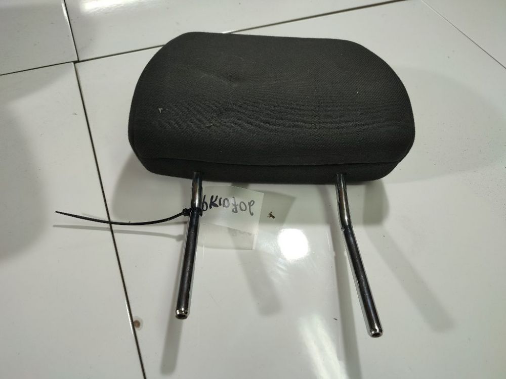 Opel Astra 2005 Istuimen pääntuki