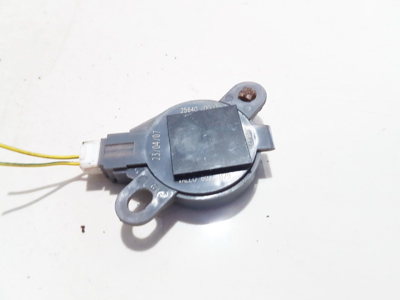 25640JD000 602.879 Speaker (audio) Nissan Qashqai 2008