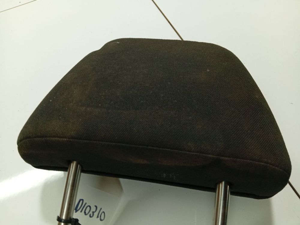 Skoda Octavia 2007 Seat headrest - Thumbnail 4