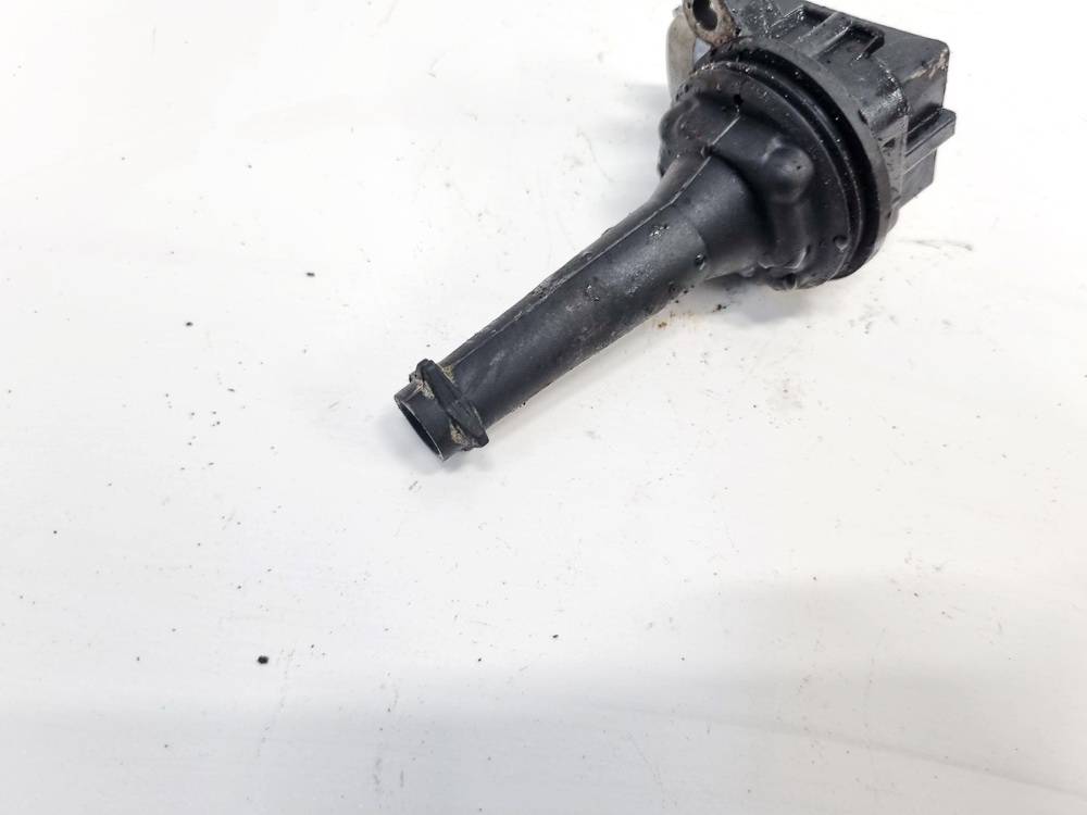 0040102055 Volvo V70 2010 Ignition Coil - Thumbnail 3
