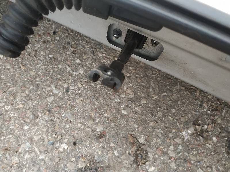 Volvo XC 60 2010 Door Check (Strap) - REAR LEFT