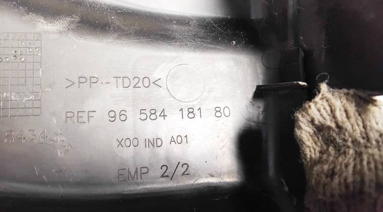 9658418180 Citroen C4 Picasso 2008 Drošinātāju kārbas vāks - Thumbnail 3