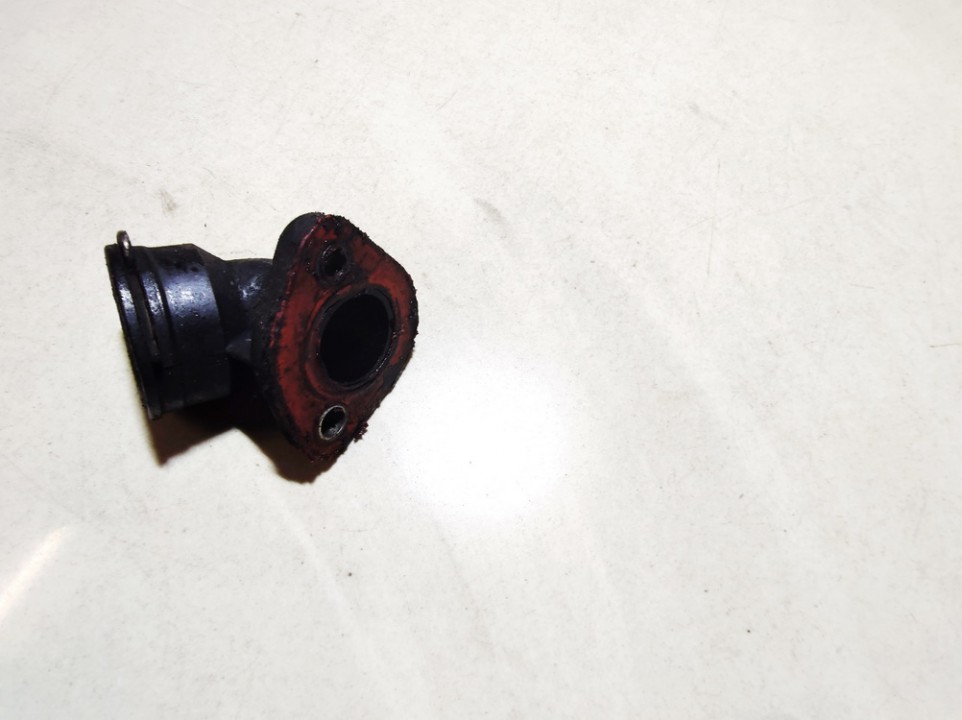 028103111A Volkswagen Golf 1995 Kołnierz układu chłodzenia (pokrywa obudowy termostatu układu chłodzenia silnika) - Thumbnail 3