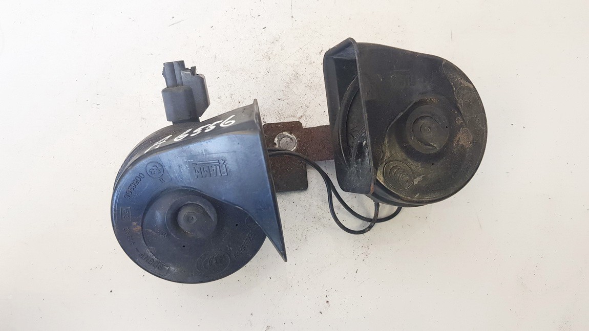 E30055306 Ford C-MAX 2008 Horn Siren