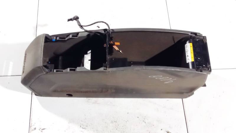 3M5XR04578AFW Ford C-MAX 2007 Center console