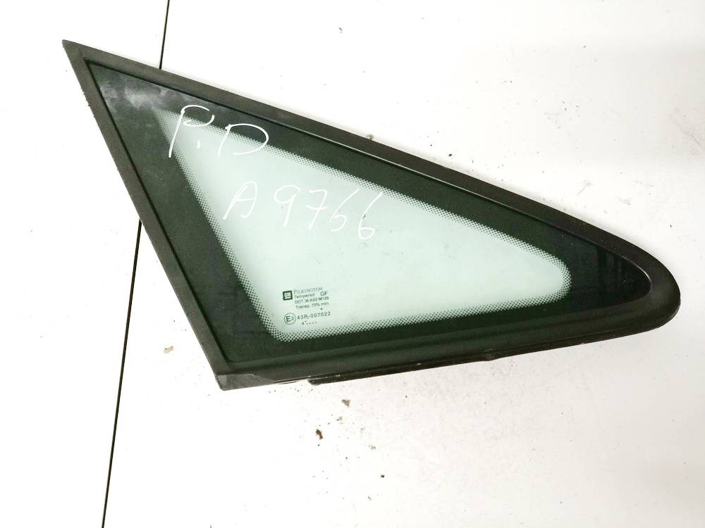43R007022 Opel Zafira 2005 Vent Window - FRONT RIGHT