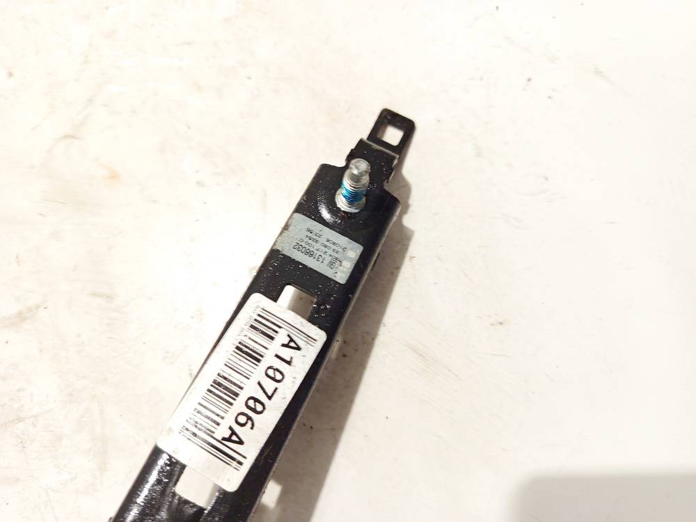 13166032 Opel Astra 2005 Seat belt adjustment rail - FRONT RIGHT - Thumbnail 3