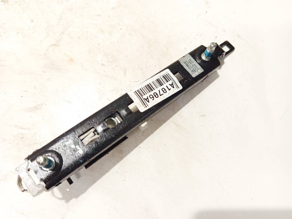 13166032 Opel Astra 2005 Seat belt adjustment rail - FRONT RIGHT
