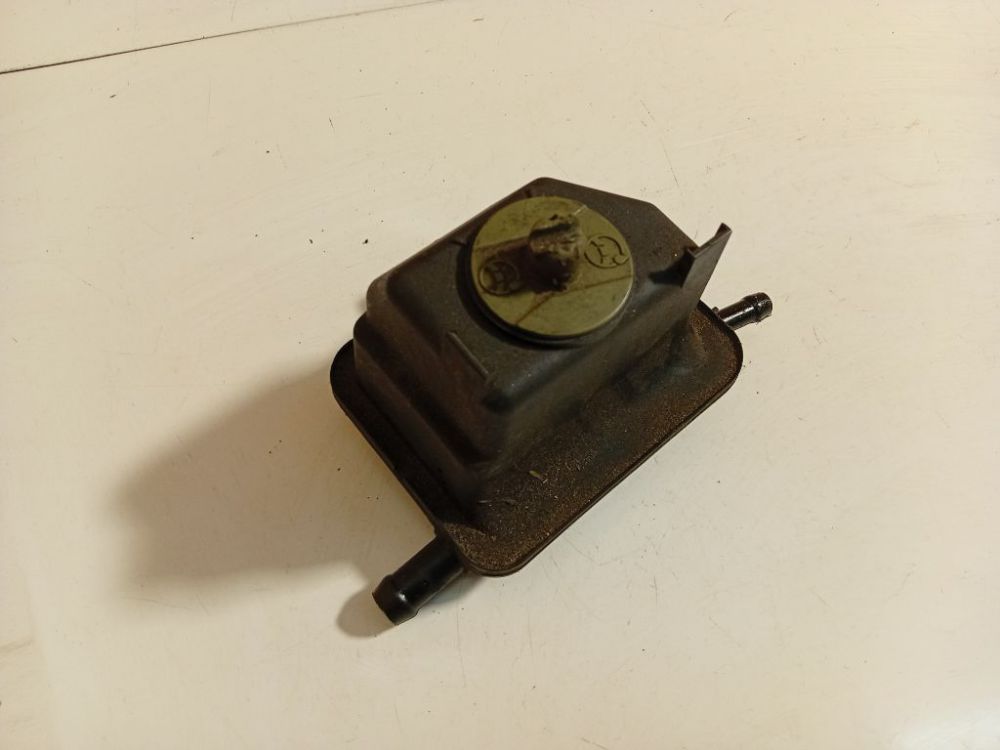 1J0422371C Volkswagen Bora 2002 Power Steering Pump Oil Reservoir Tank