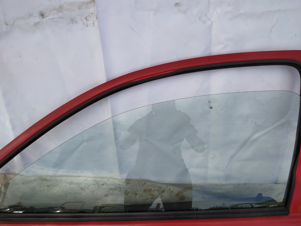 Opel Corsa 1998 Door-Drop Glass - FRONT LEFT