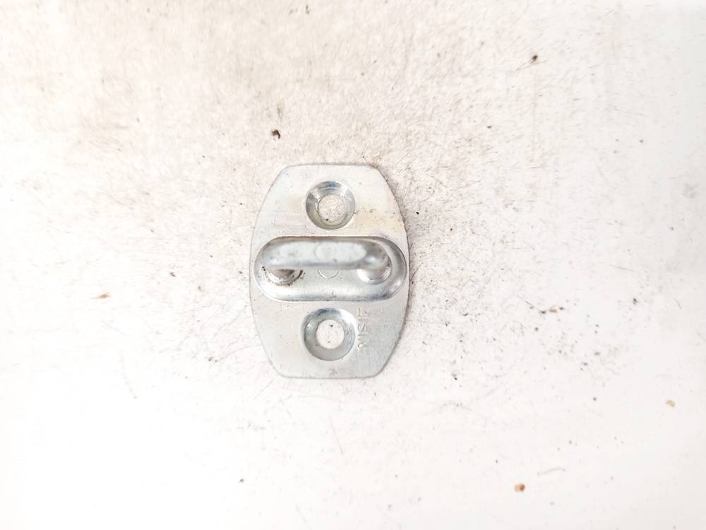 Toyota RAV-4 2007 Fanghaken Schließkeil Vorne