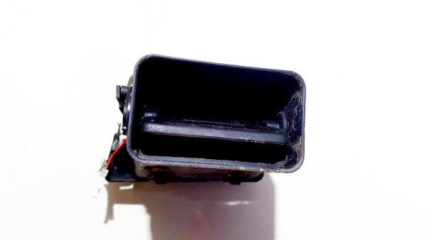 4B1820901 Audi A6 1998 Dash Vent (Air Vent Grille) - Thumbnail 2