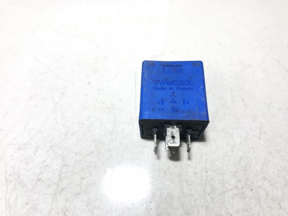REF02406 Peugeot 405 1992 Relay module | EuroImpex