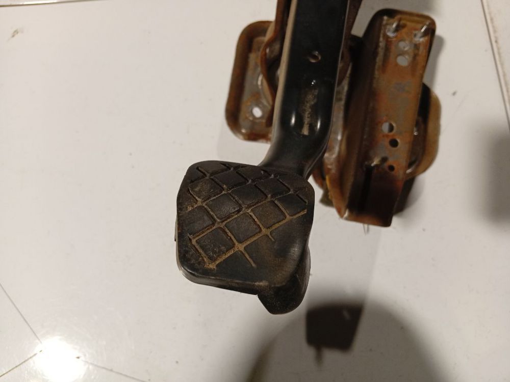 Skoda Fabia 2006 Pedal work, Brake pedal, Pedal bracket, Clutch pedal - Thumbnail 2