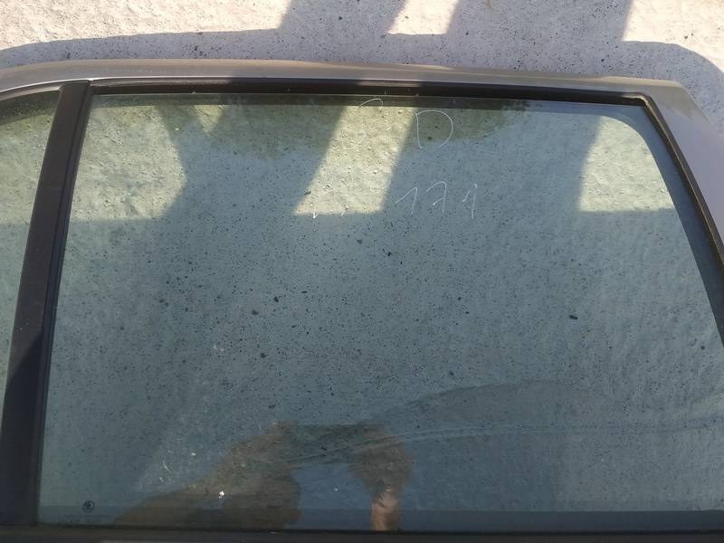 AS2 Skoda Fabia 2006 Боковое окно - задний правый