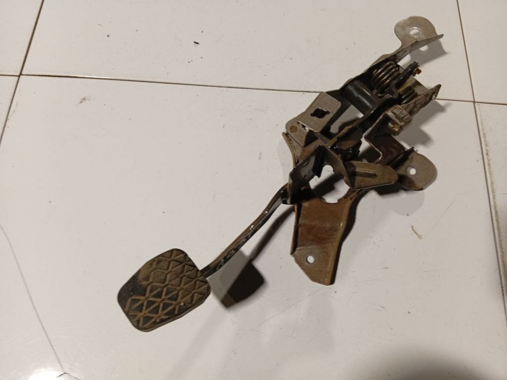 Mazda 3 2007 Pedalwerk Bremspedal Pedalhalter Kupplungspedal