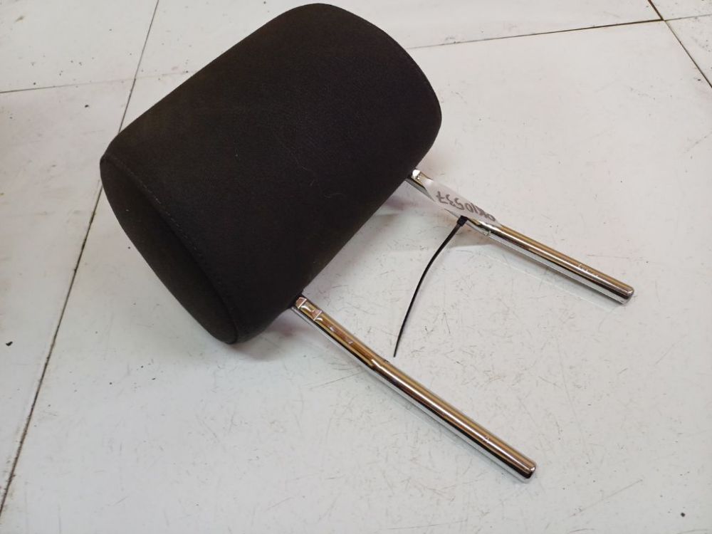 Audi A3 2006 Seat headrest - Thumbnail 3