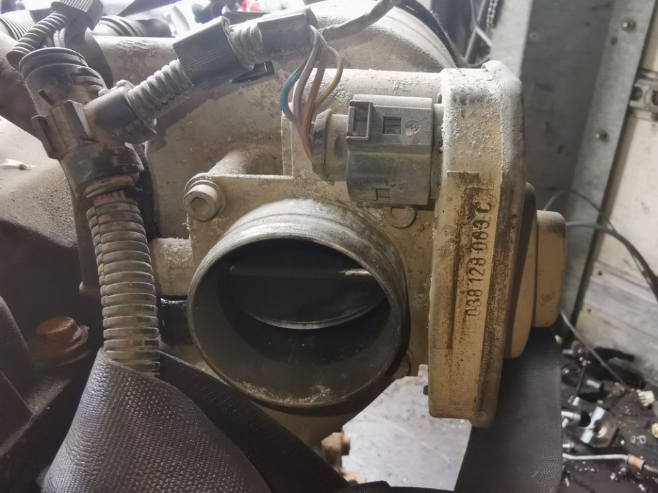 038128063C Volkswagen Caddy 2004 High Flow Throttle Body Valve (Air Control Valve)