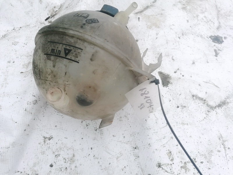 1K0121407A Volkswagen Passat 2005 Expansion Tank coolant (RADIATOR EXPANSION TANK BOTTLE ) - Thumbnail 2