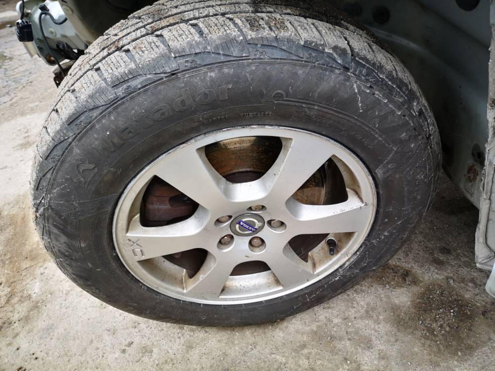 5X108 Volvo XC 60 2010 Räder-Kit R17 - Thumbnail 3