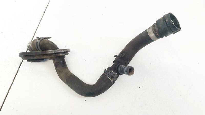 8K0819345H Audi A4 2016 Wąż wodny