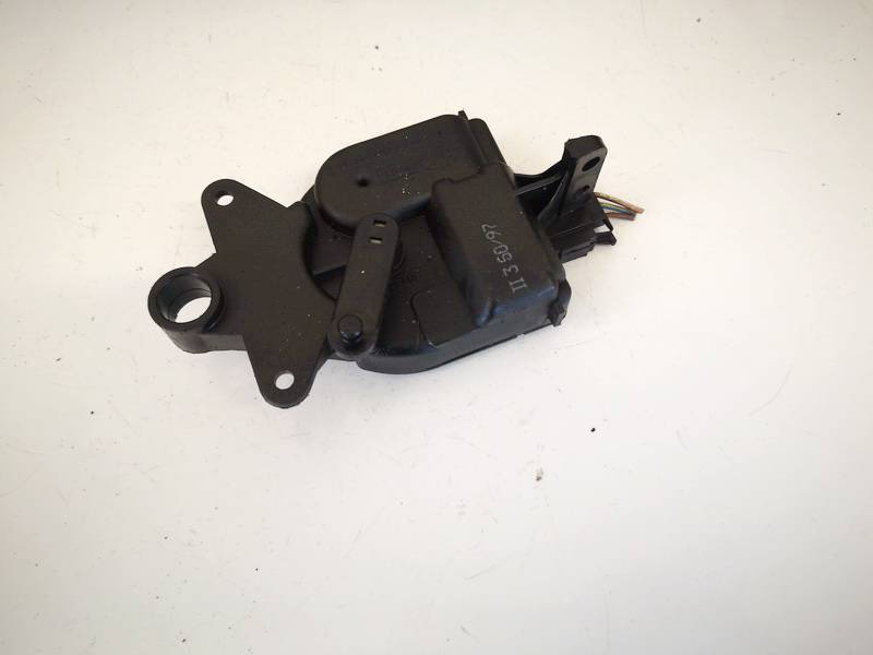1J0907511 Volkswagen Golf 1998 Heater Vent Flap Control Actuator Motor