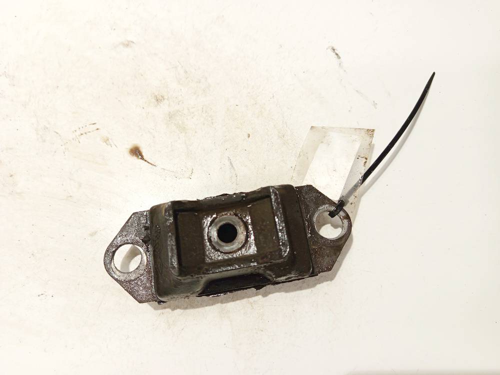 8200014932 Dacia Logan 2012 Motora spilveni