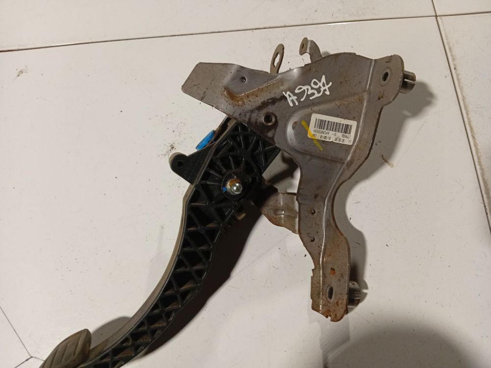 Renault Megane 2011 Clutch pedal - Thumbnail 4