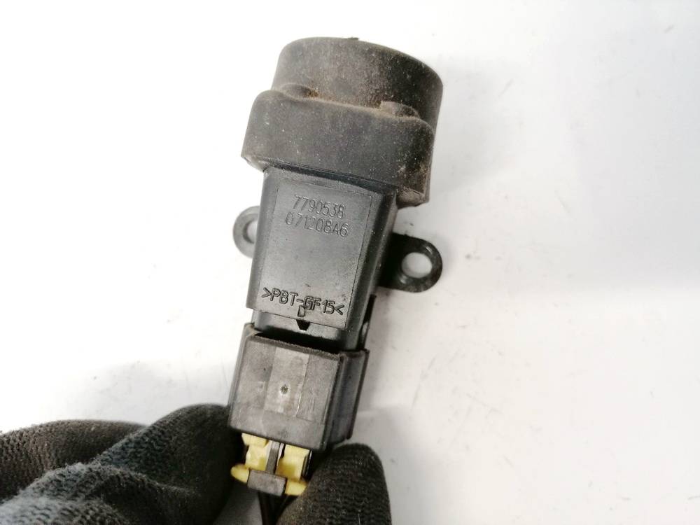 7790538 Fiat Doblo 2008 essence Crash Capteur Interrupteur carburant - Thumbnail 3