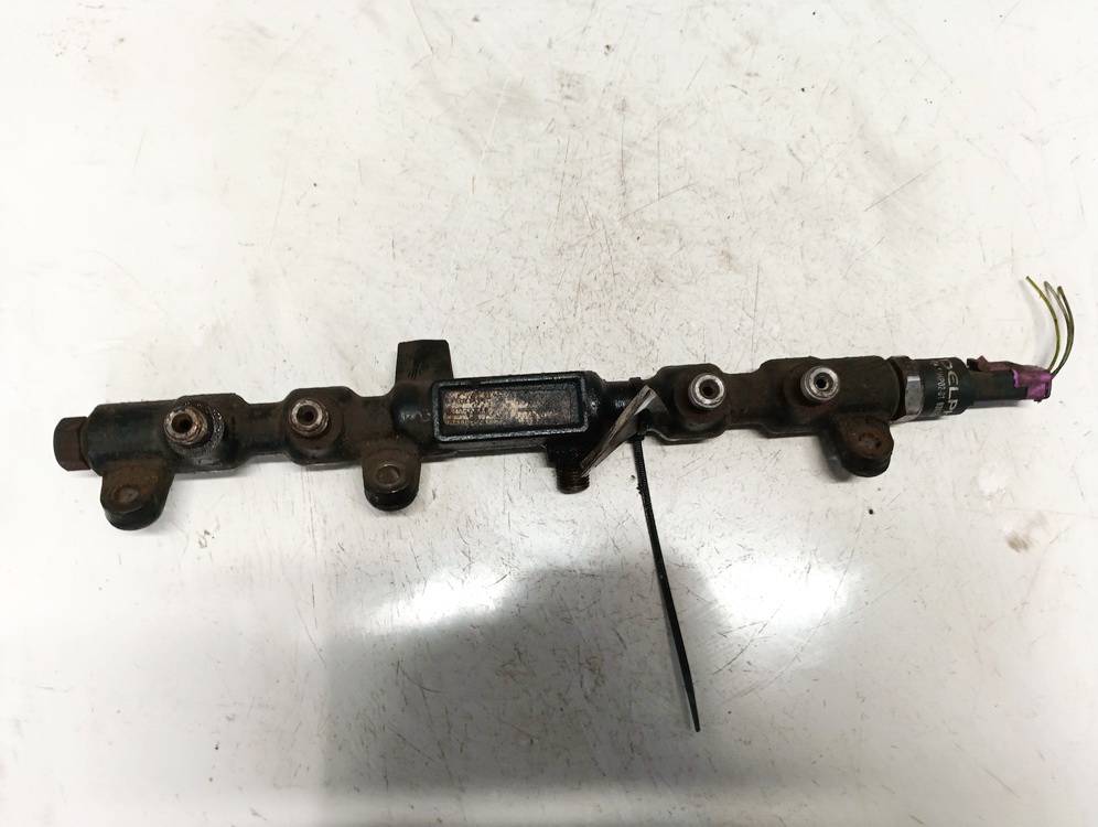 2S7Q9D280AG Ford Mondeo 2002 Szyna Wtryskiwaczy