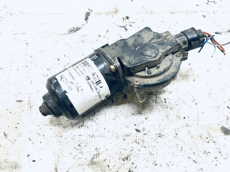8511052090 Toyota Yaris Verso 2001 windscreen front wiper motor - FRONT