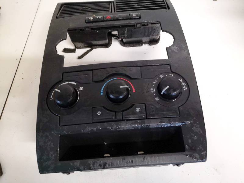 P04596494AD Dodge Magnum 2005 Ilmastoinnin ohjaus