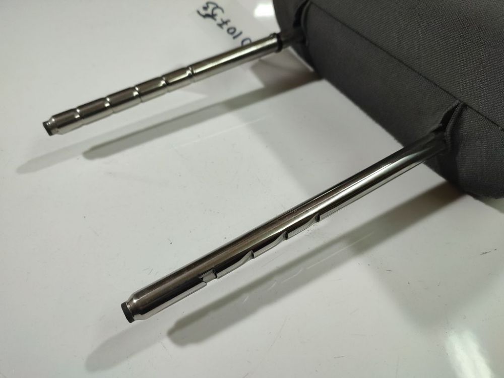 Volkswagen Golf 2004 Reposacabezas del asiento - Thumbnail 2