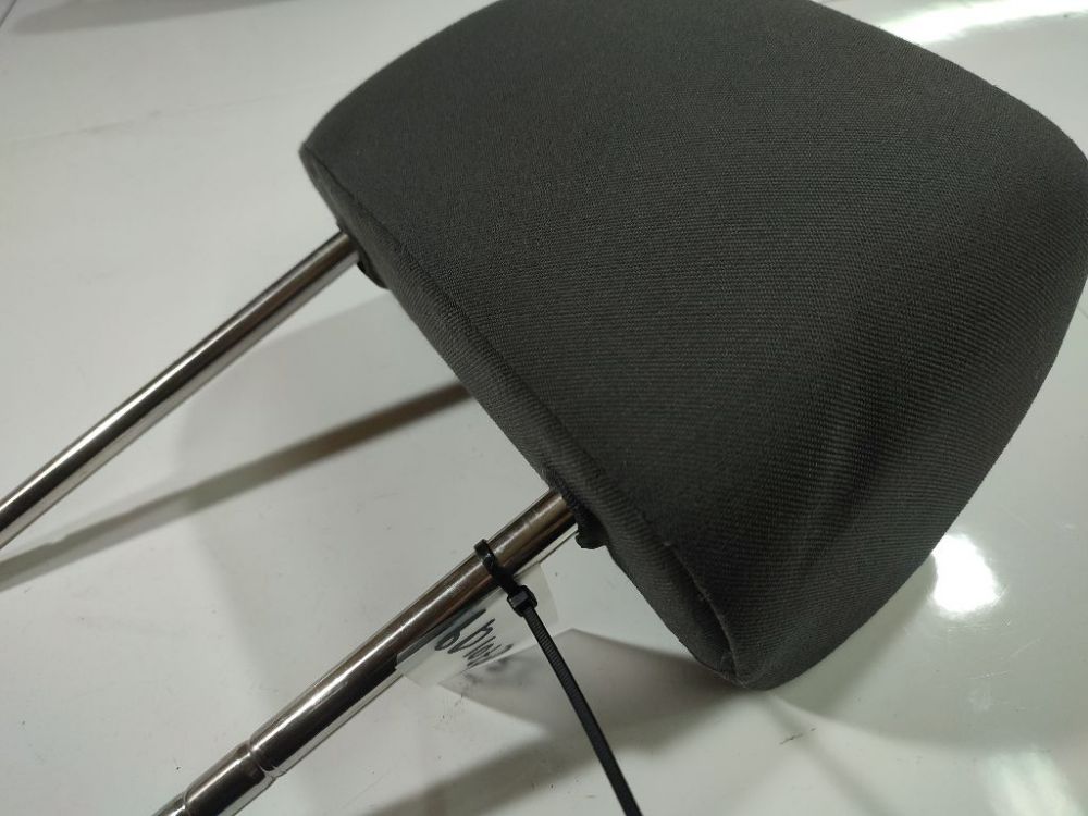 Volkswagen Golf 2004 Reposacabezas del asiento - Thumbnail 4