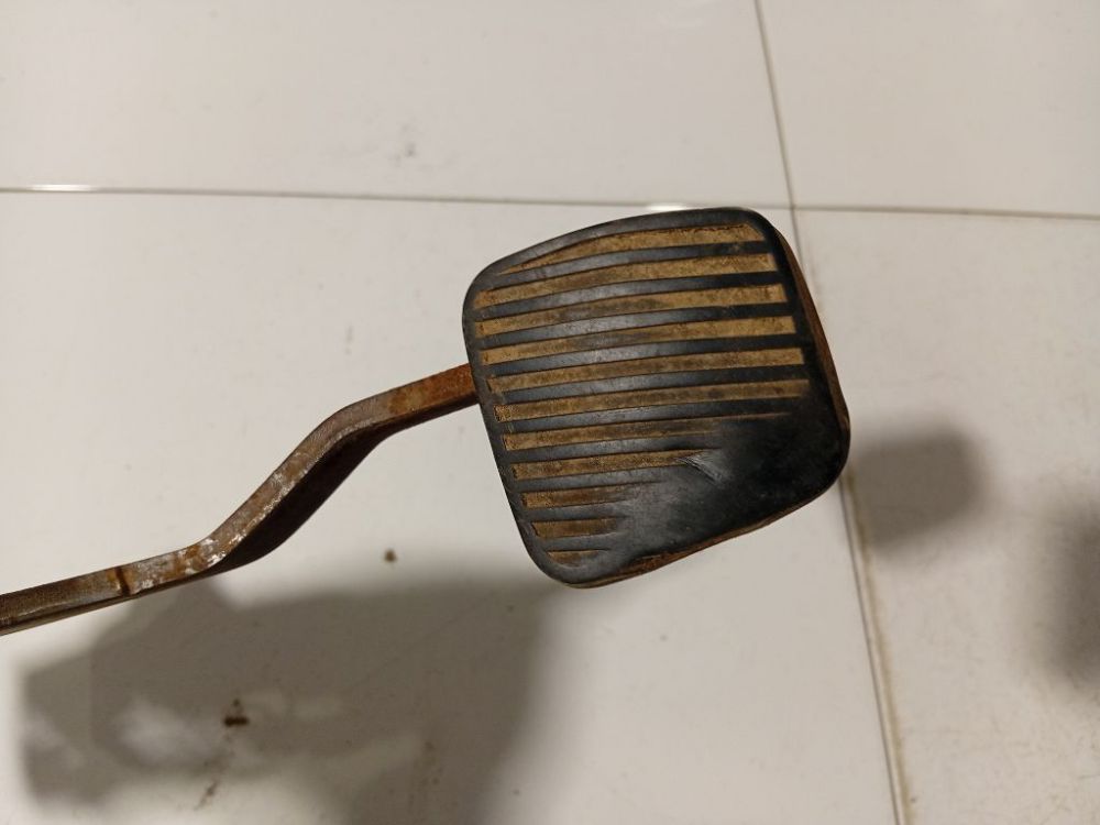 Dodge Caliber 2008 Pedał hamulca - Thumbnail 2